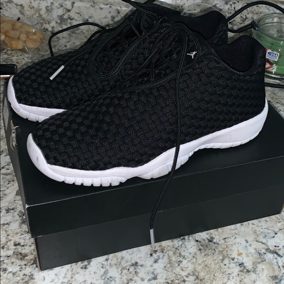 Air Jordan future low size 6Y - Picture 2 of 4
